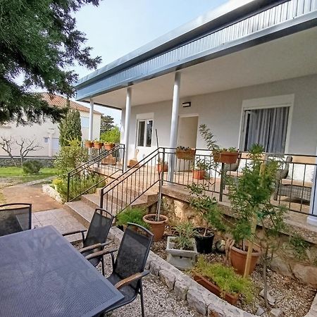 Holiday Home Lola - Large Outdoor Area Starigrad Paklenica Dış mekan fotoğraf